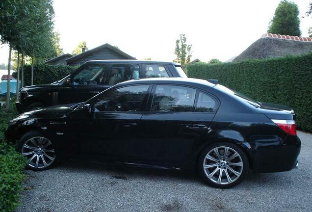 BMW M5 E60 2005