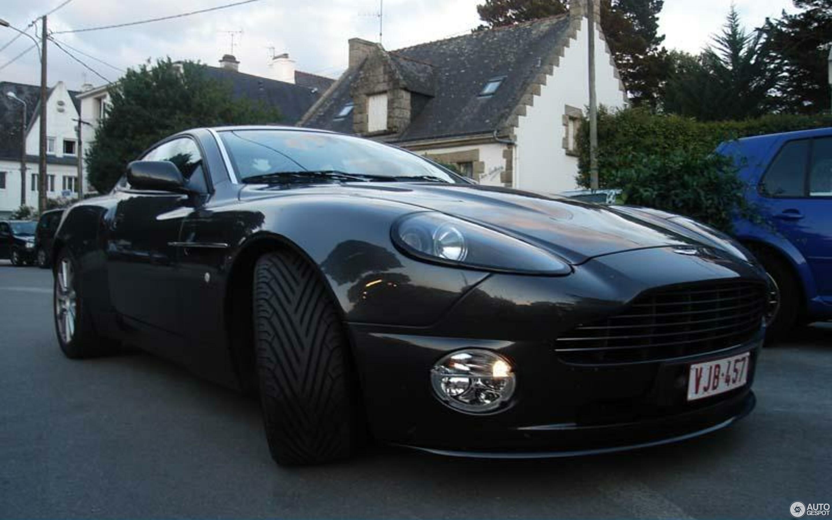 Aston Martin Vanquish S