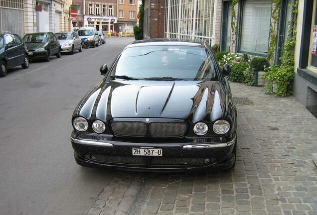 Jaguar XJR