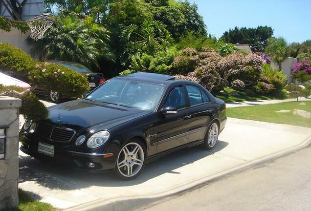 Mercedes-Benz E 55 AMG