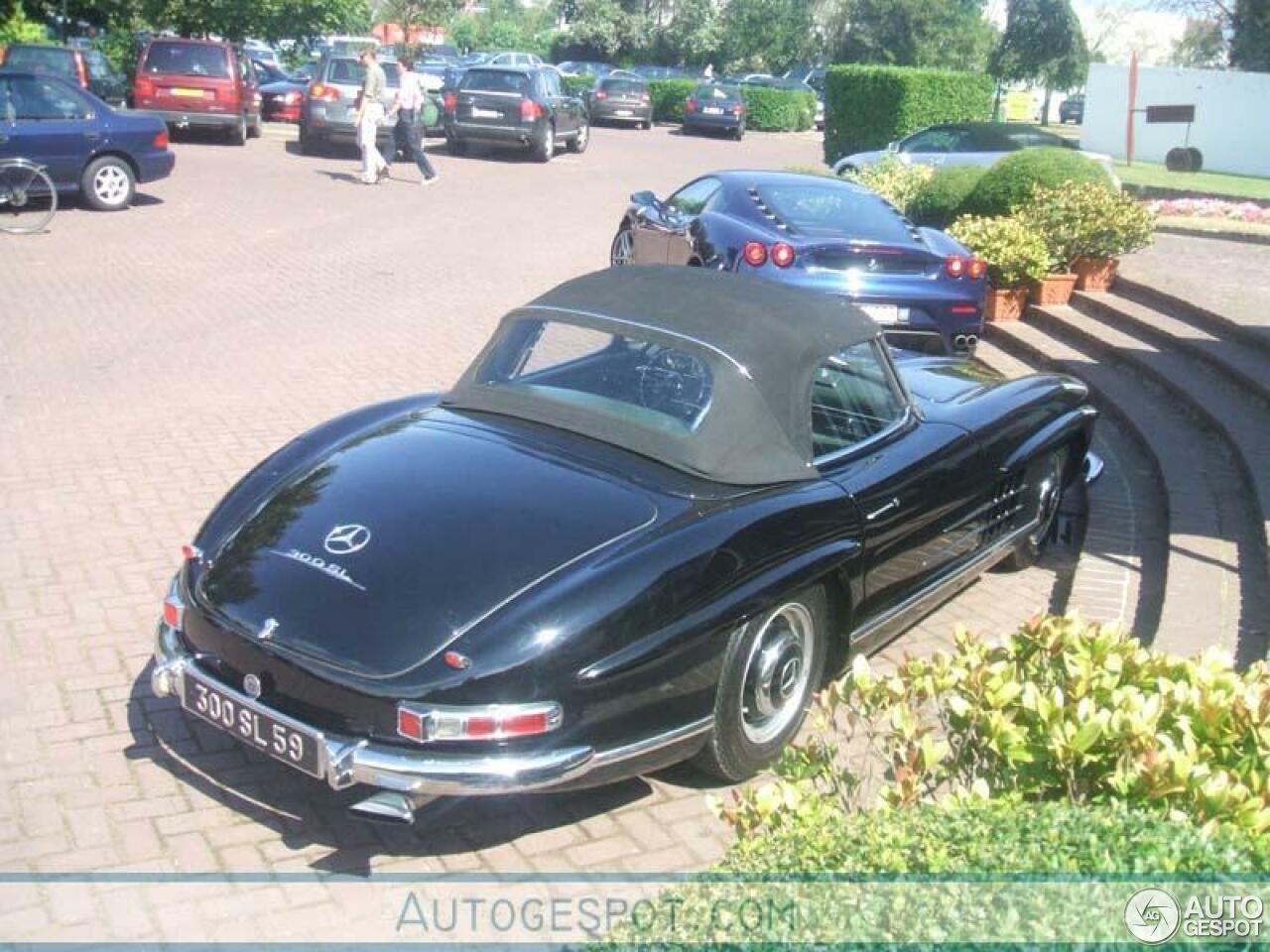 Mercedes-Benz 300SL Roadster