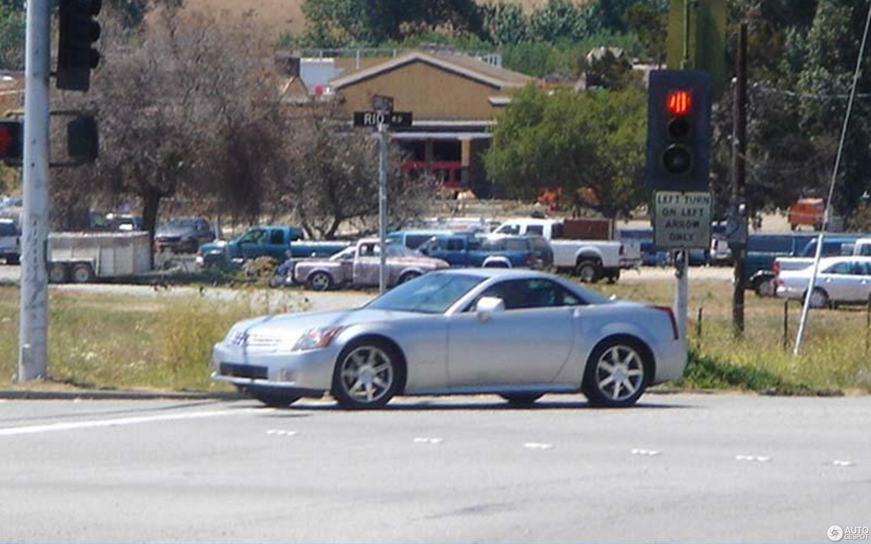 Cadillac XLR