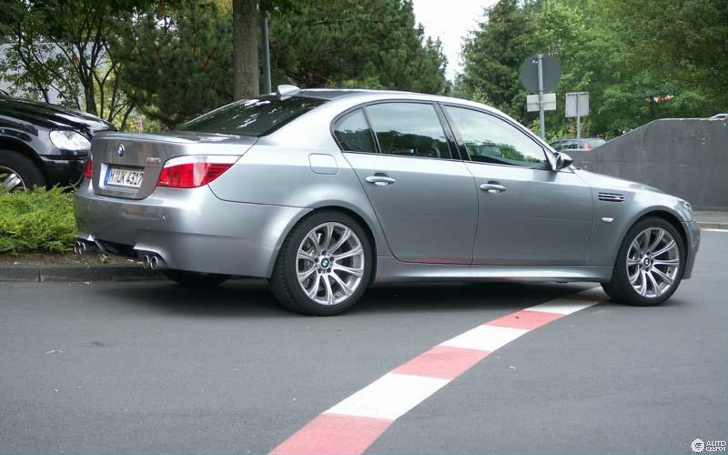 BMW M5 E60 2005