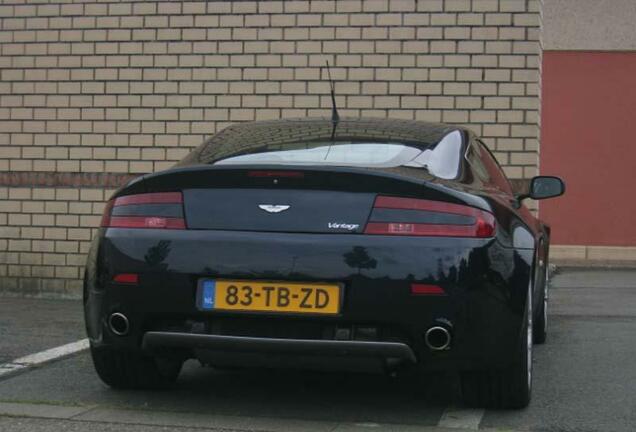 Aston Martin V8 Vantage