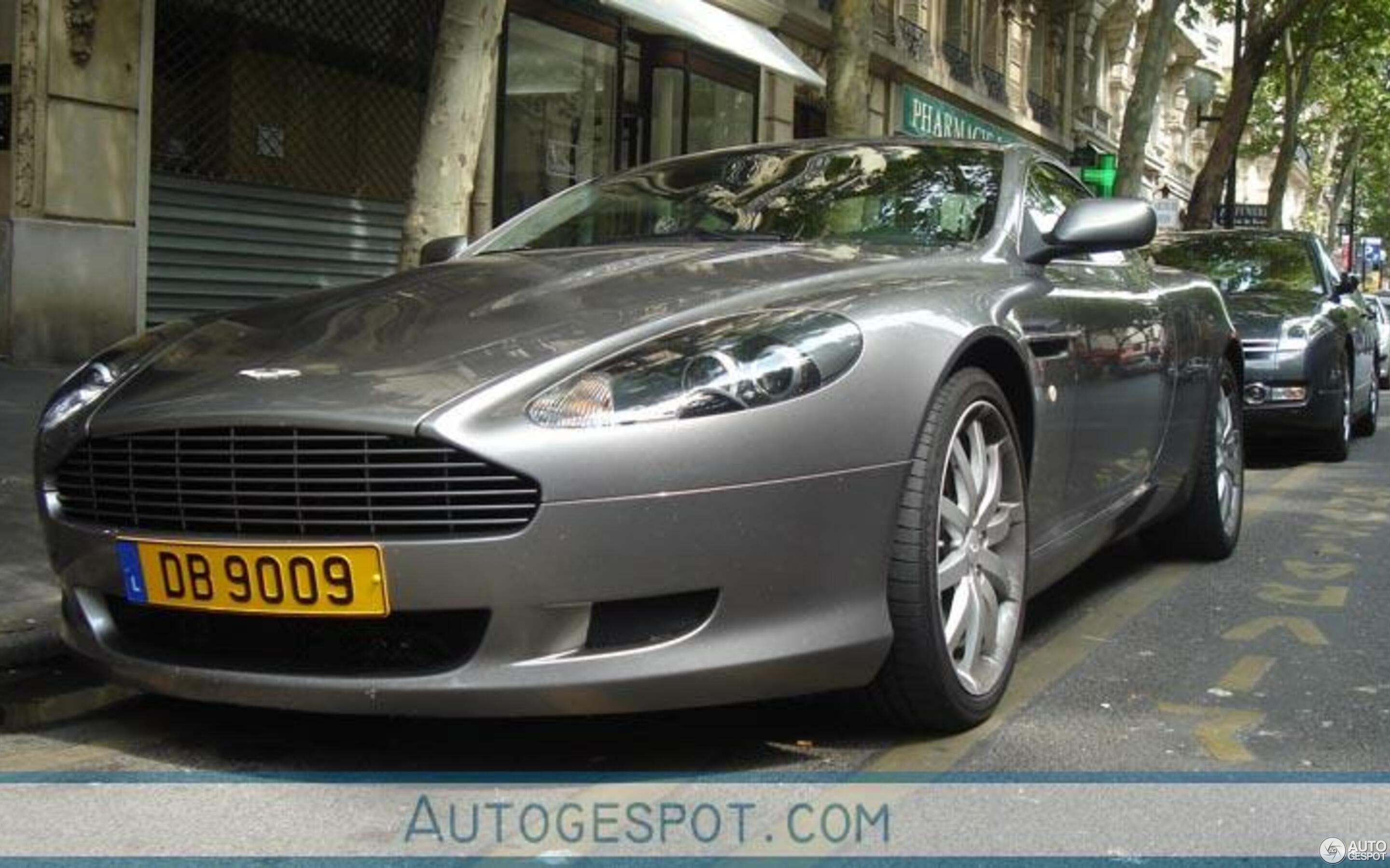 Aston Martin DB9