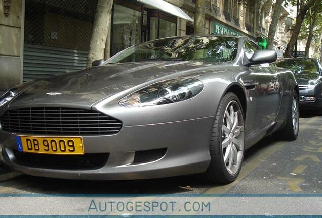 Aston Martin DB9