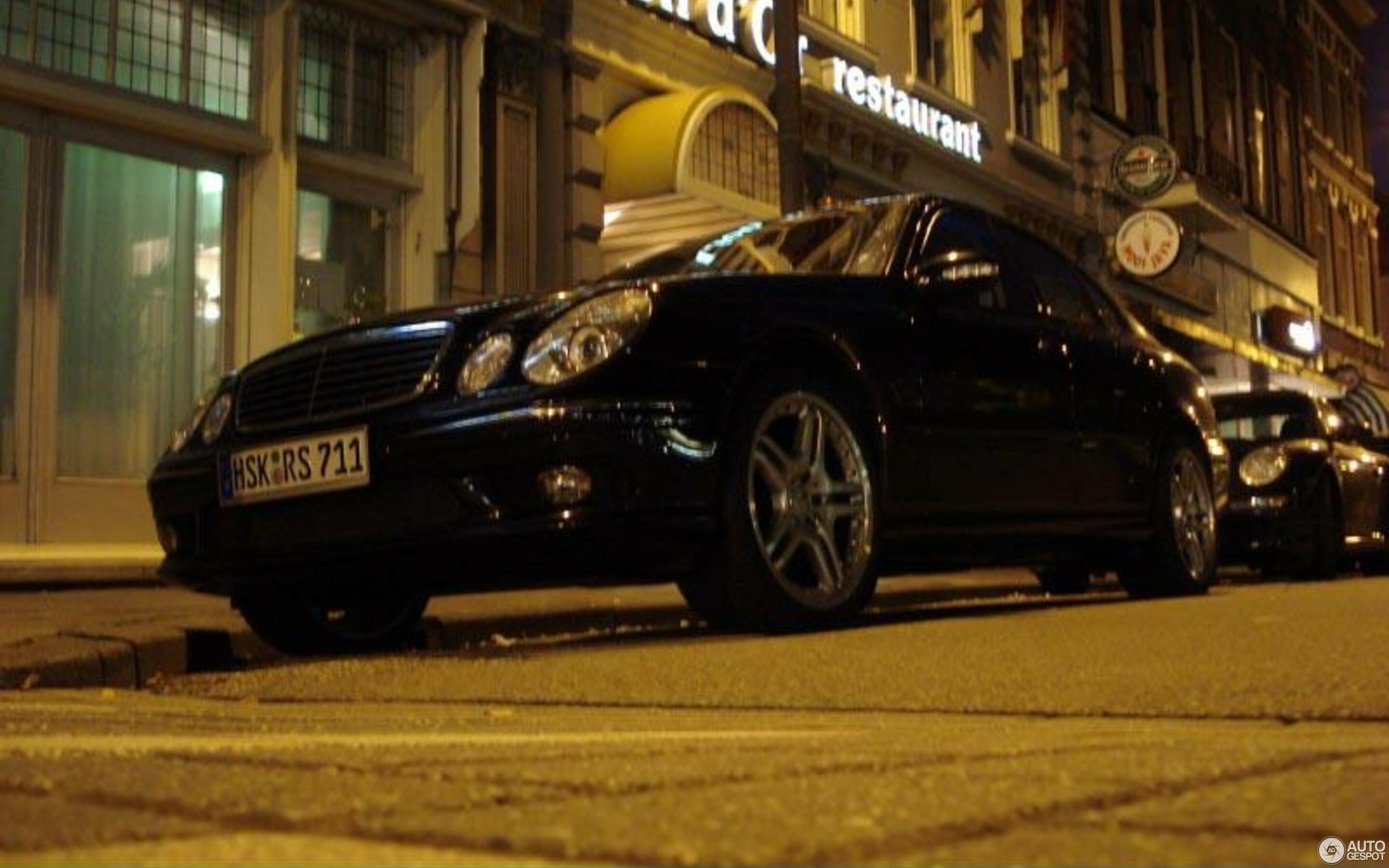 Mercedes-Benz E 55 AMG