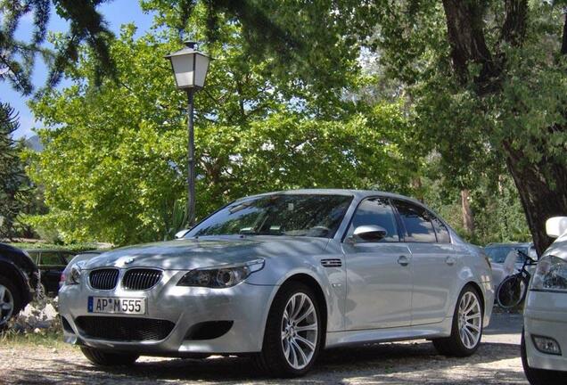 BMW M5 E60 2005