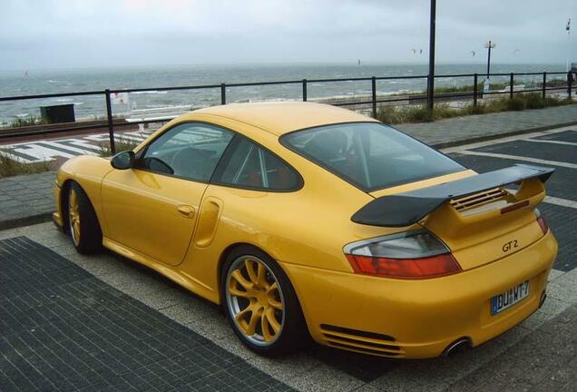 Porsche 996 GT2