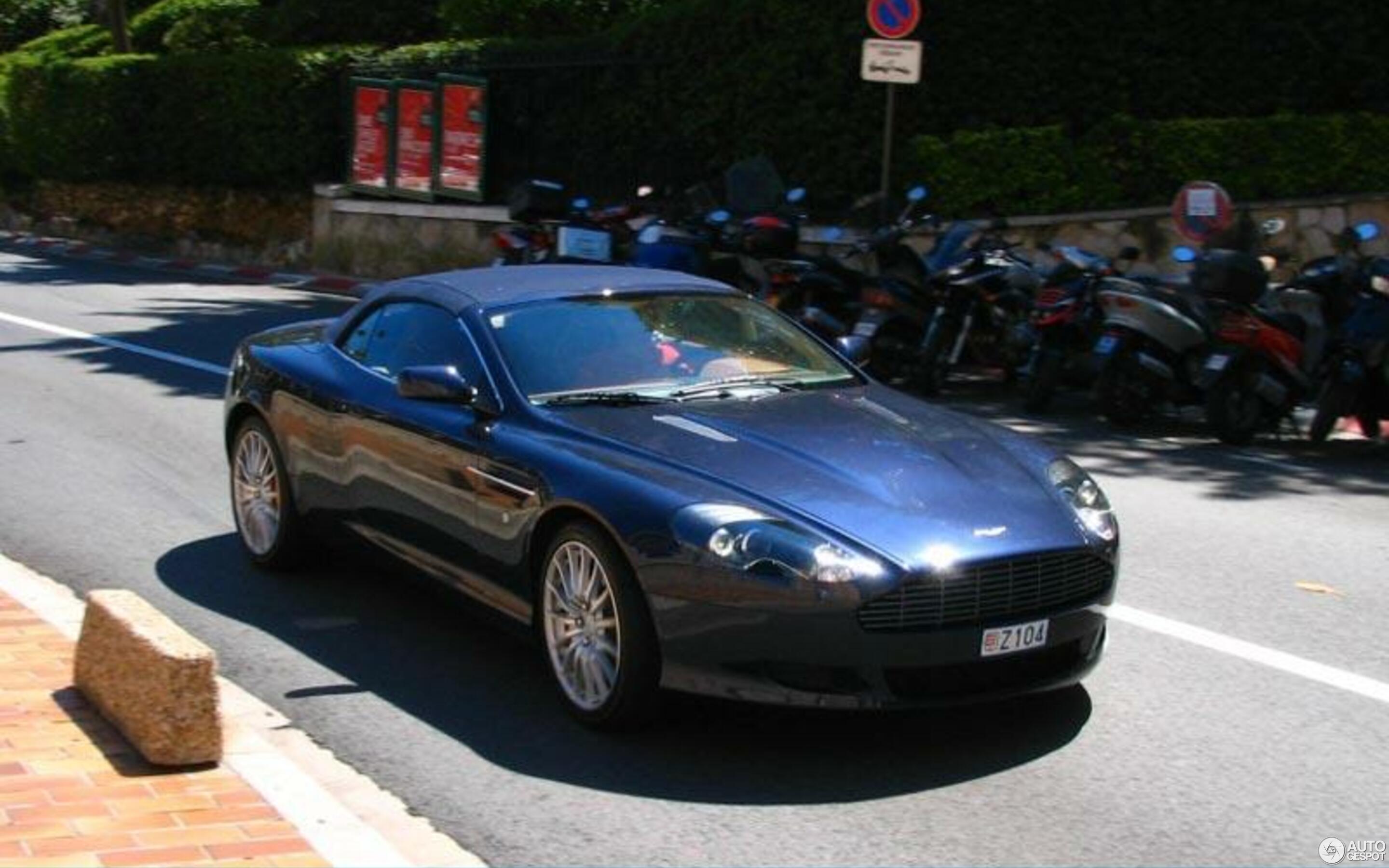 Aston Martin DB9 Volante