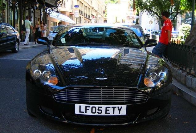 Aston Martin DB9