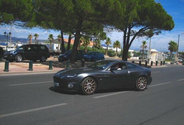 Aston Martin Vanquish S