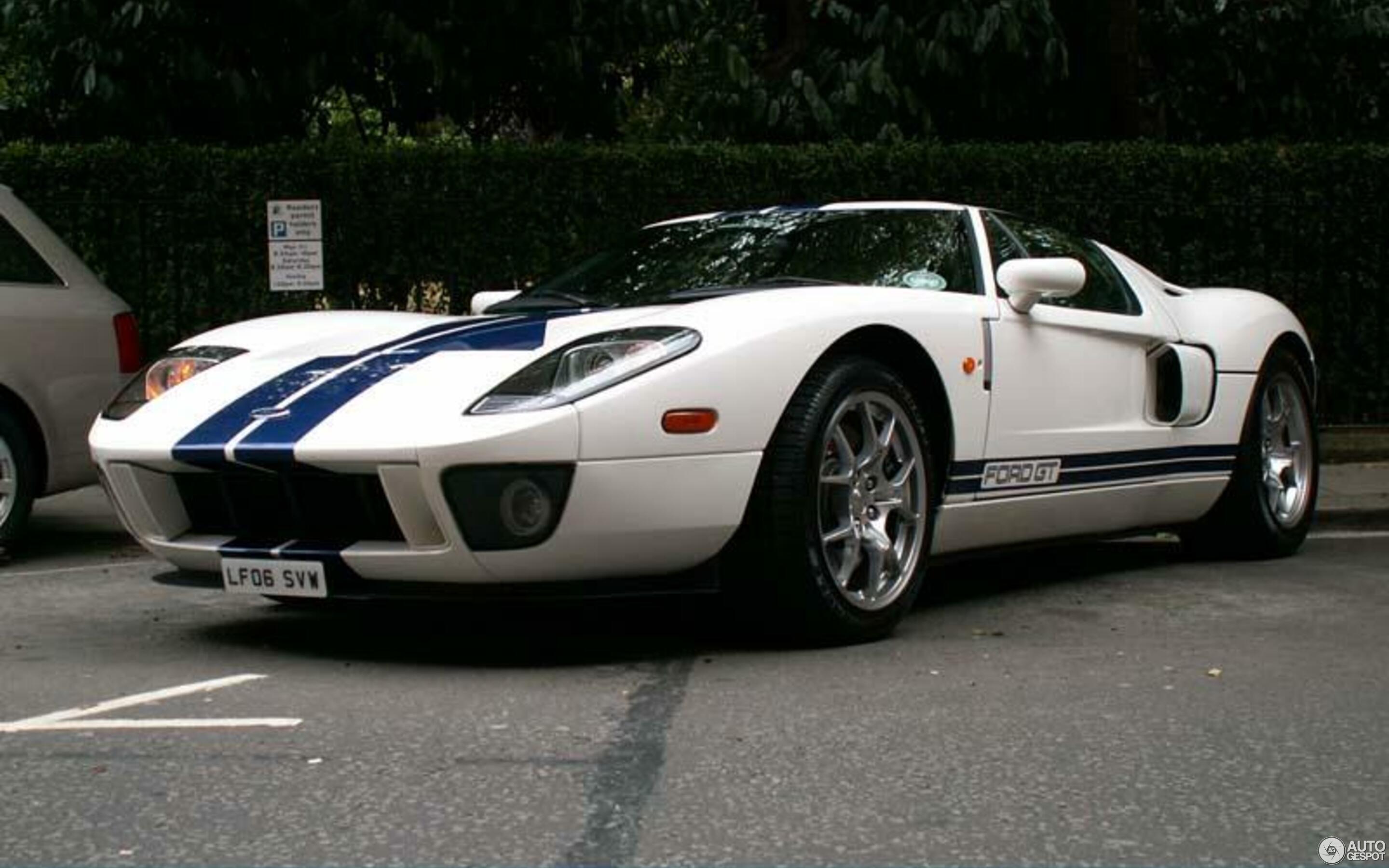 Ford GT