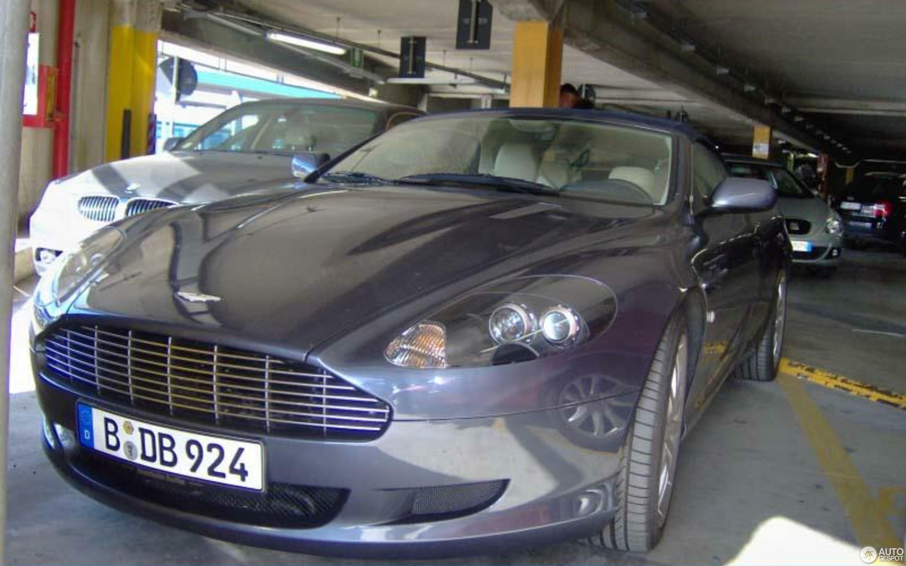 Aston Martin DB9 Volante