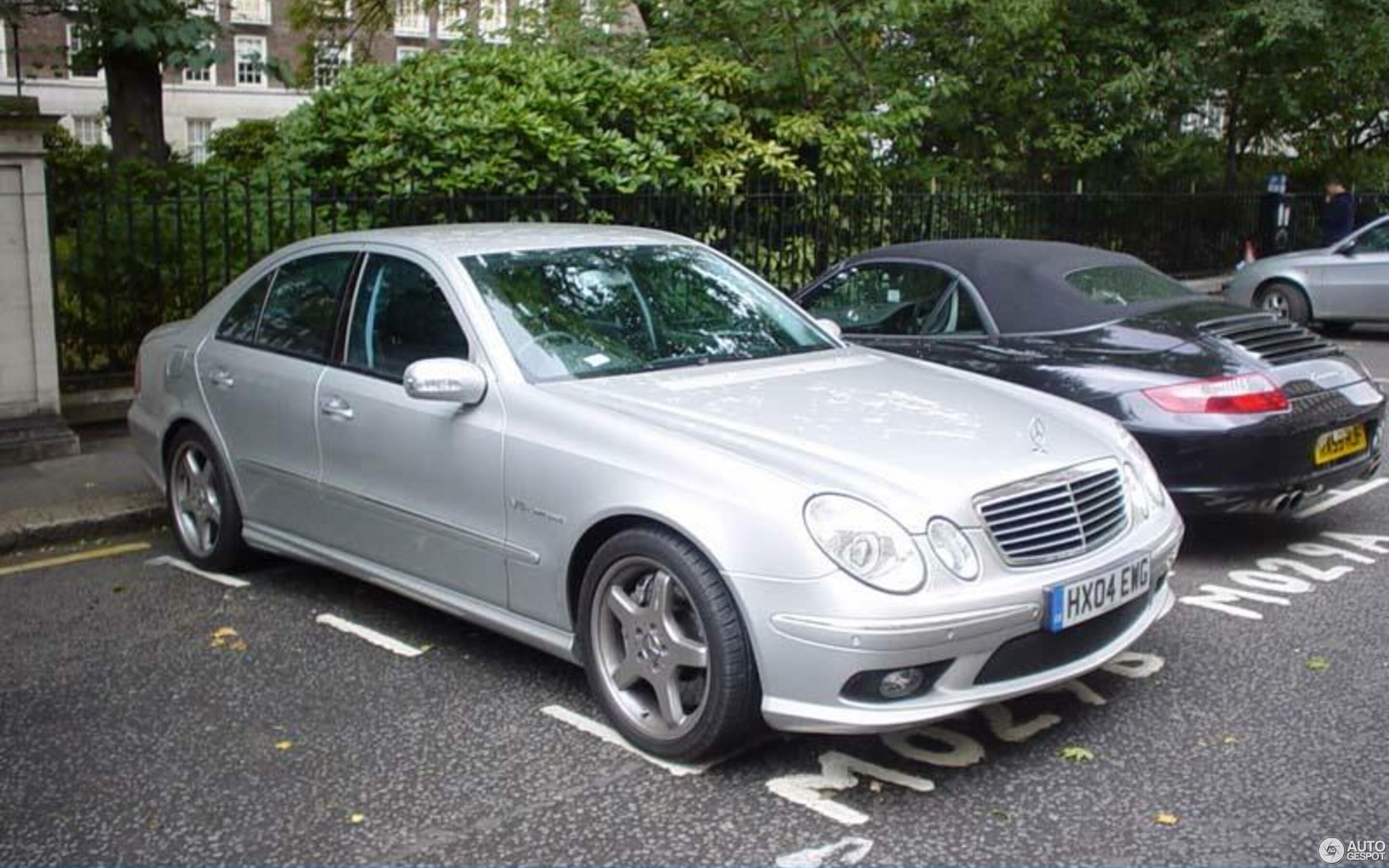 Mercedes-Benz E 55 AMG