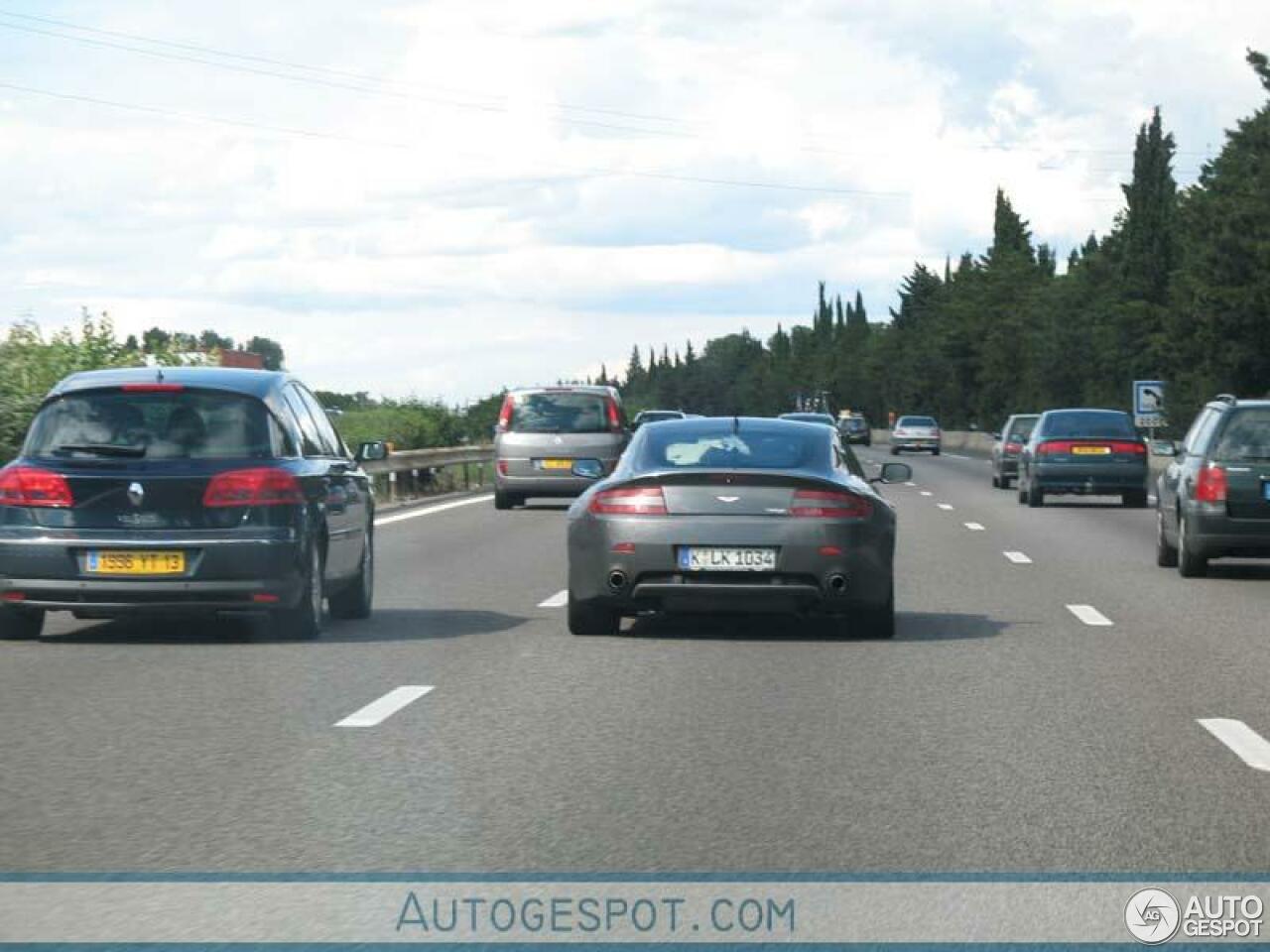 Aston Martin V8 Vantage