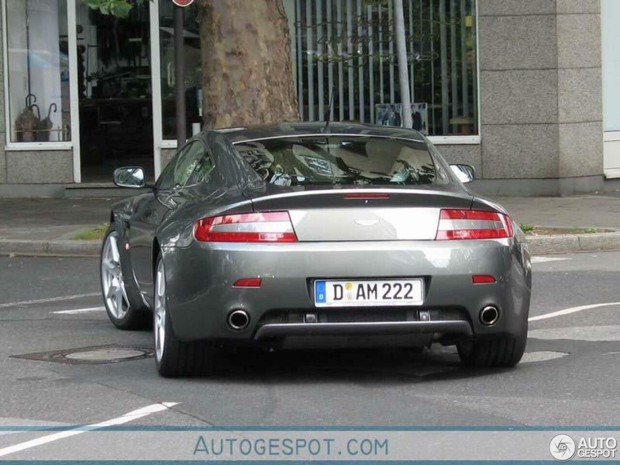 Aston Martin V8 Vantage