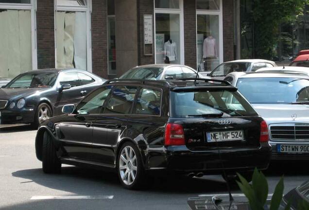 Audi RS4 Avant B5