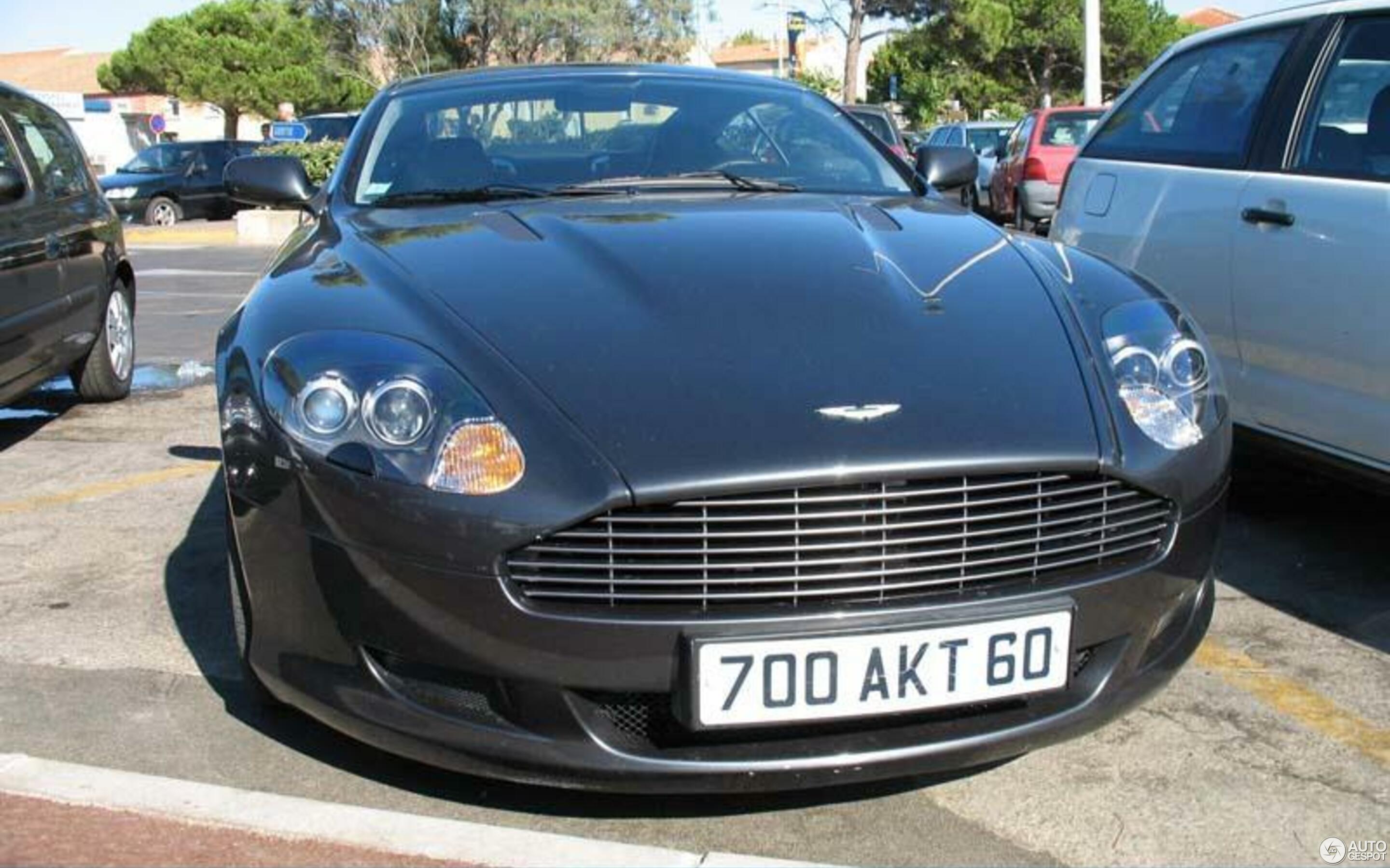 Aston Martin DB9