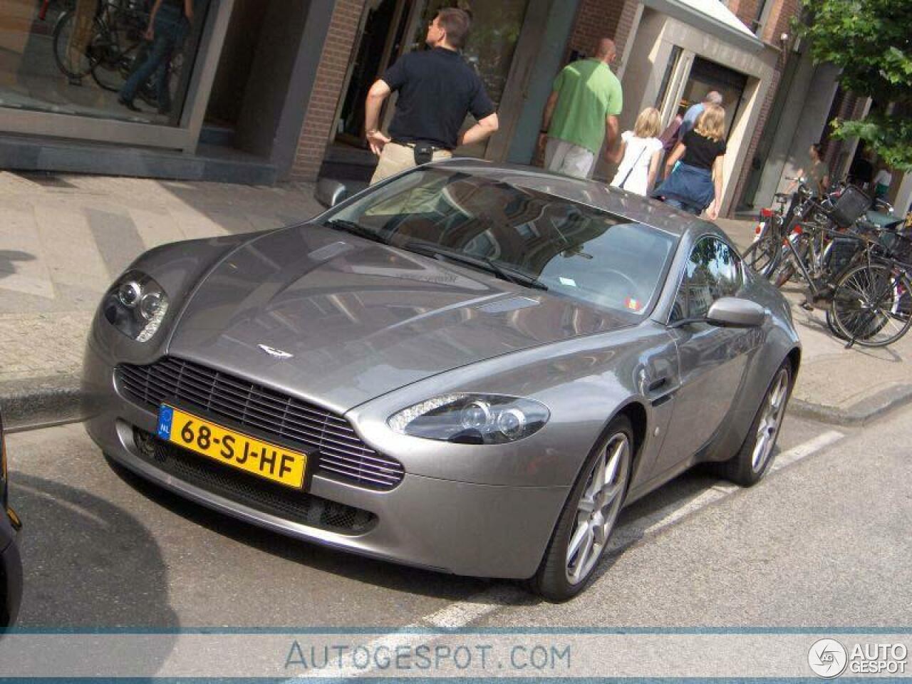 Aston Martin V8 Vantage