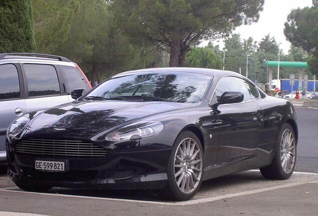 Aston Martin DB9