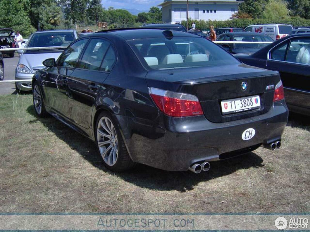 BMW M5 E60 2005