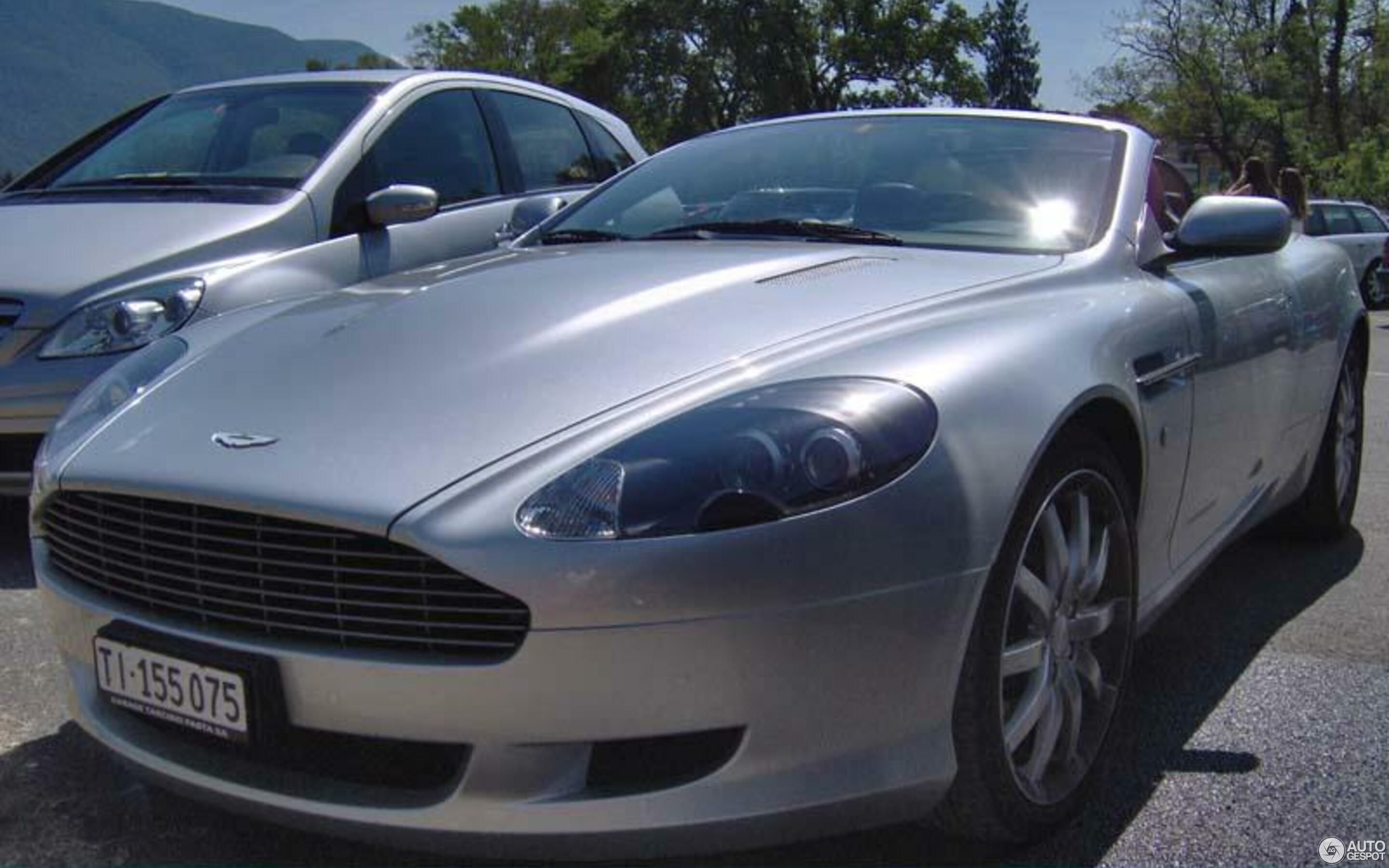 Aston Martin DB9 Volante