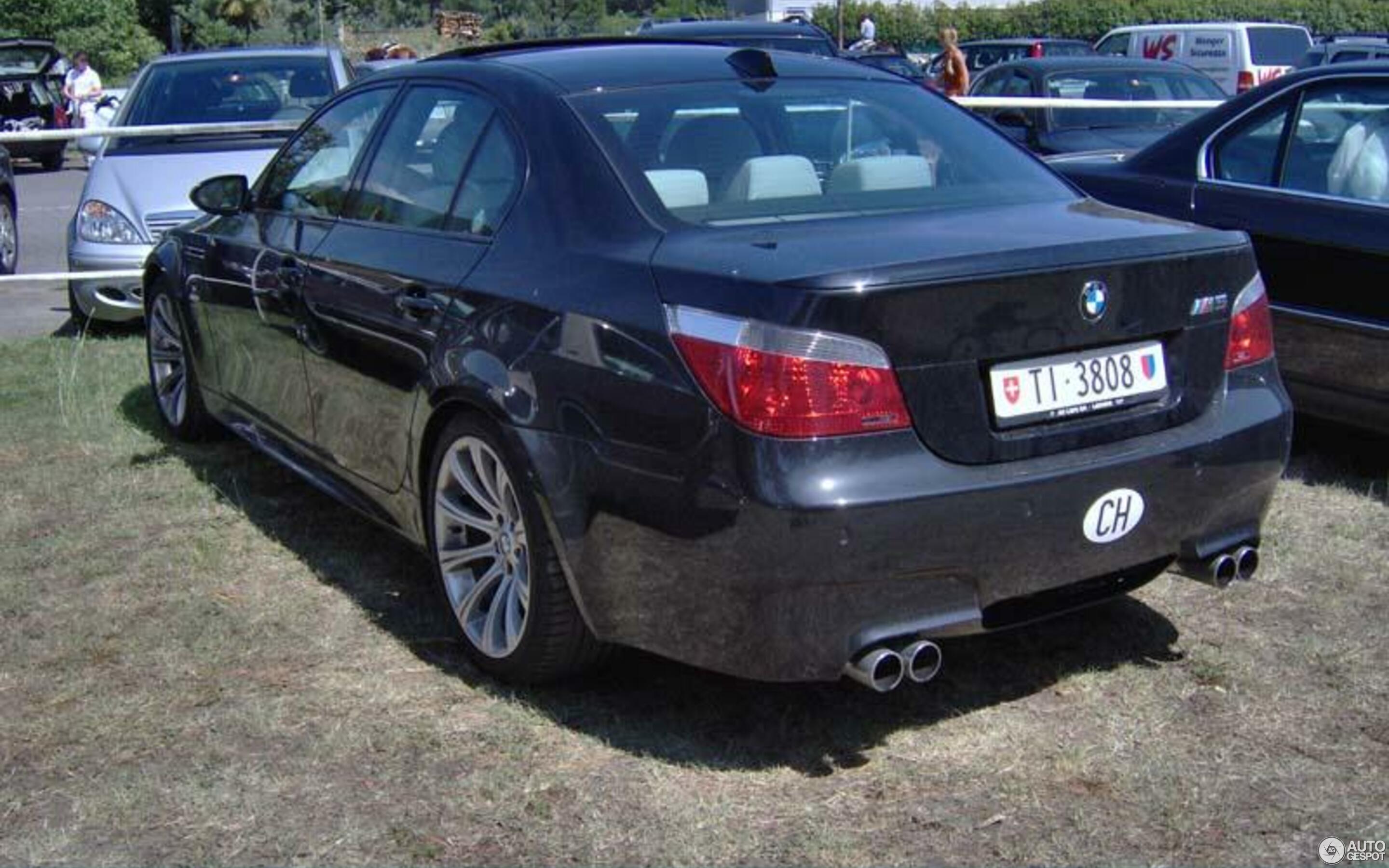 BMW M5 E60 2005