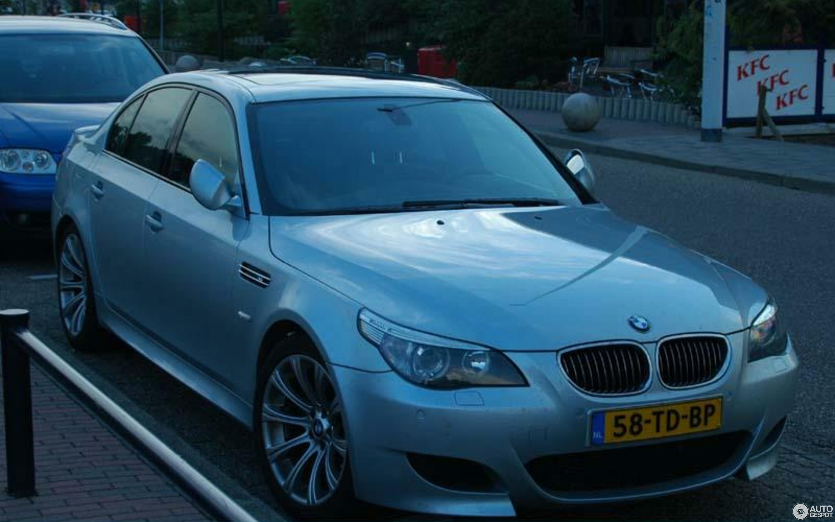 BMW M5 E60 2005