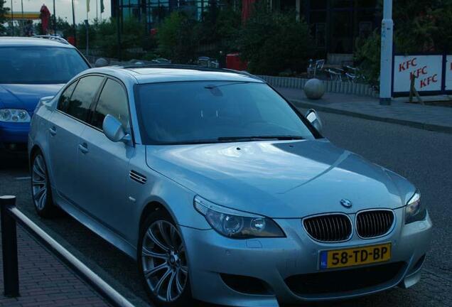 BMW M5 E60 2005