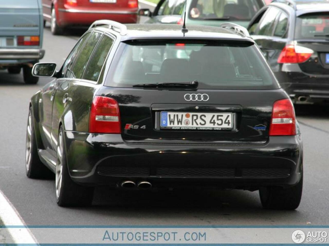 Audi RS4 Avant B5