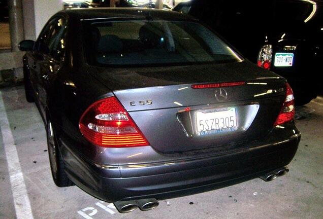 Mercedes-Benz E 55 AMG