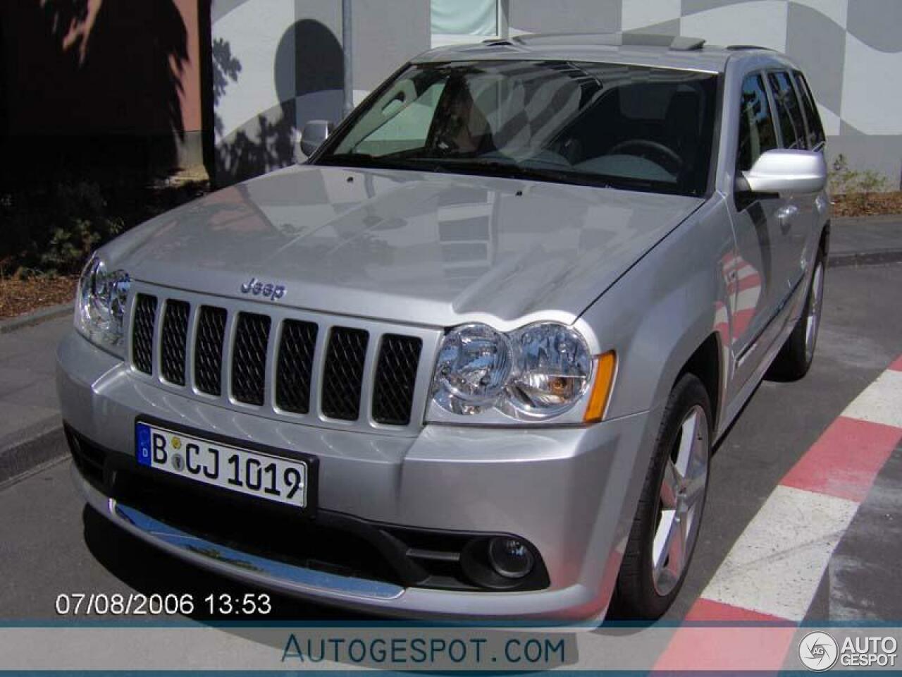 Jeep Grand Cherokee SRT-8 2005