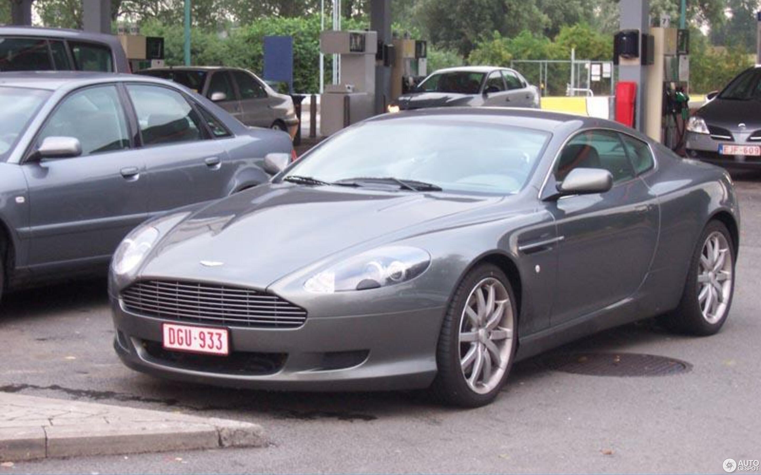 Aston Martin DB9