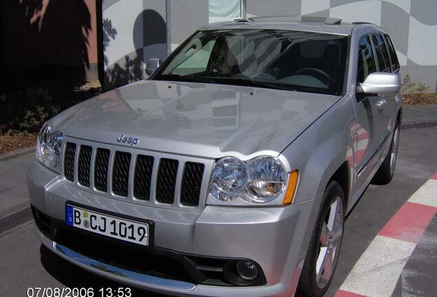 Jeep Grand Cherokee SRT-8 2005