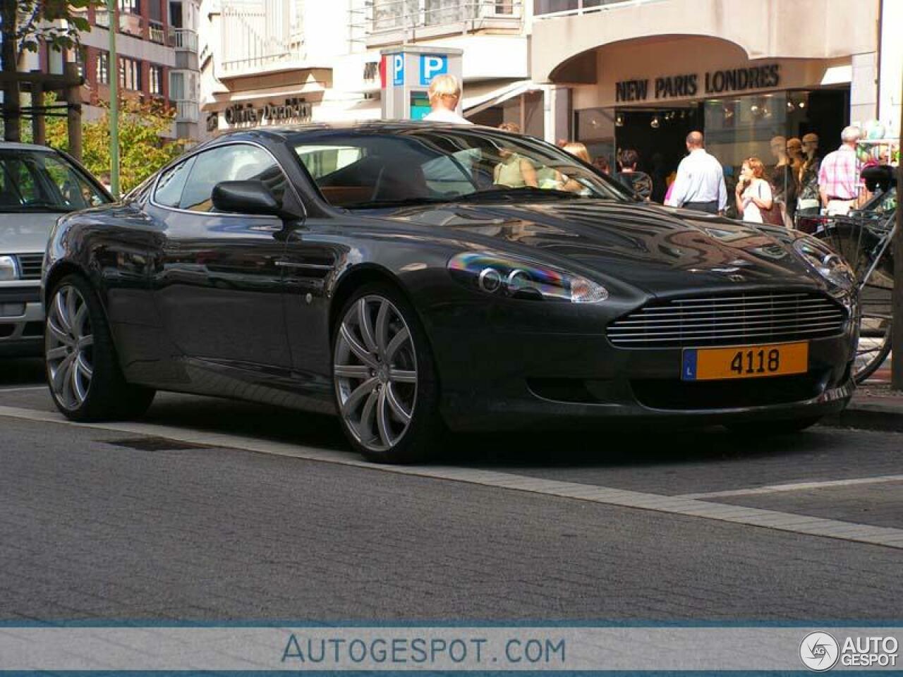 Aston Martin DB9