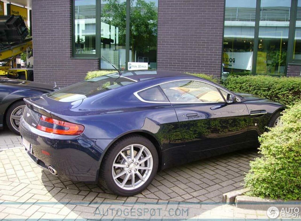 Aston Martin V8 Vantage