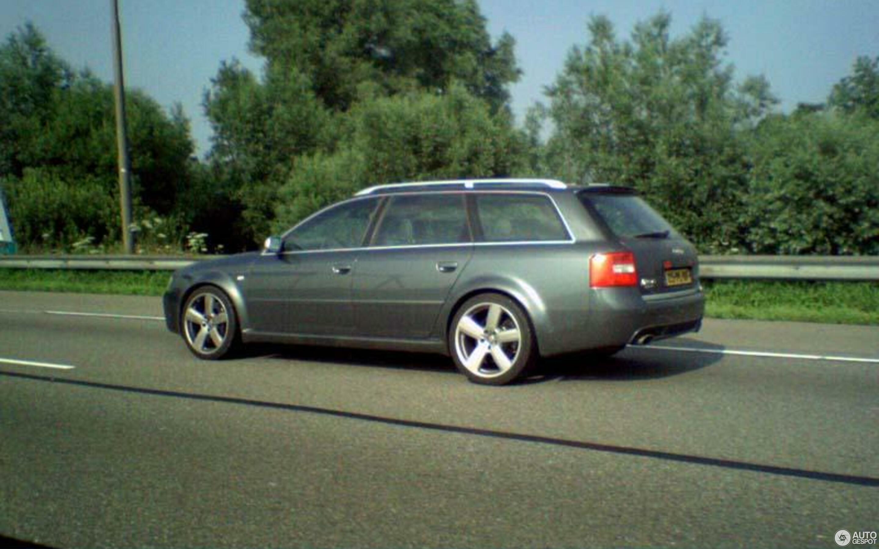 Audi RS6 Avant C5