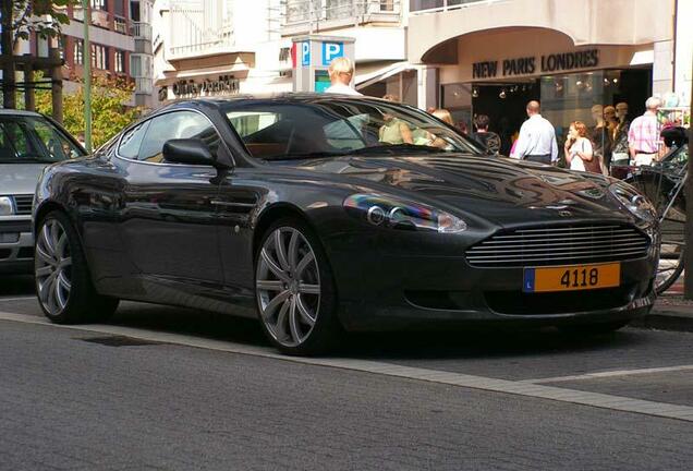 Aston Martin DB9