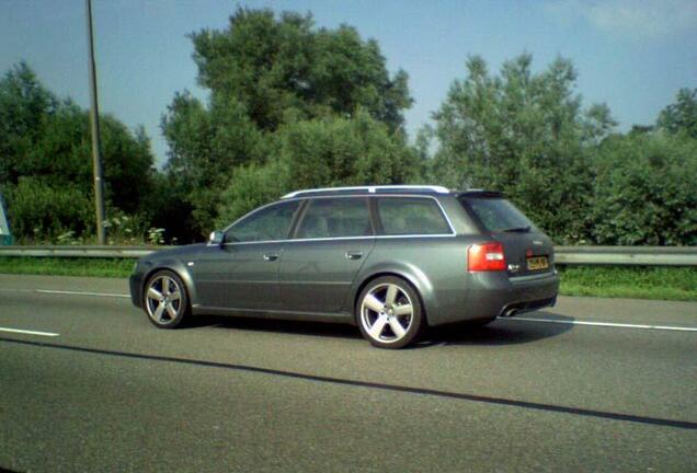 Audi RS6 Avant C5