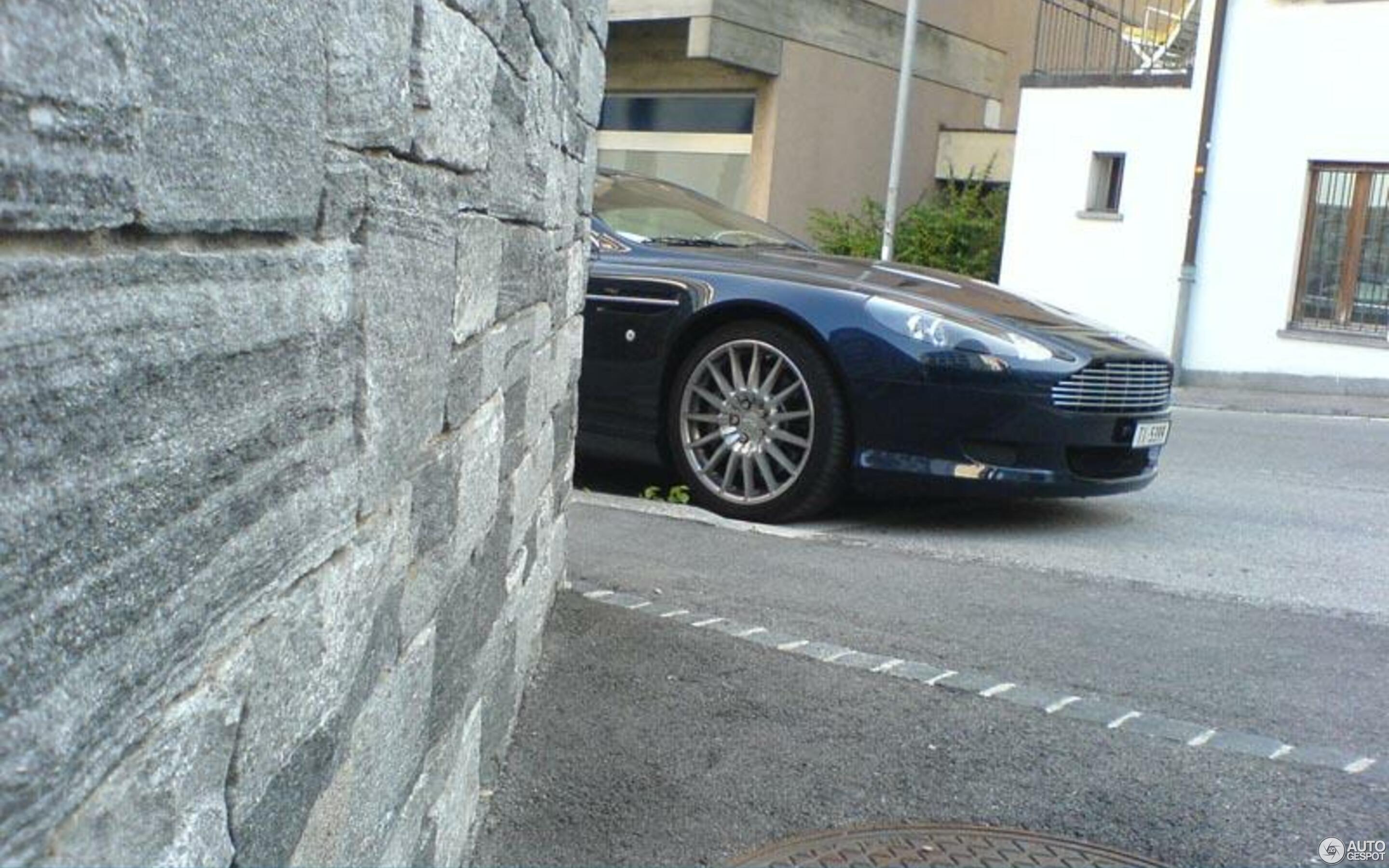 Aston Martin DB9 Volante