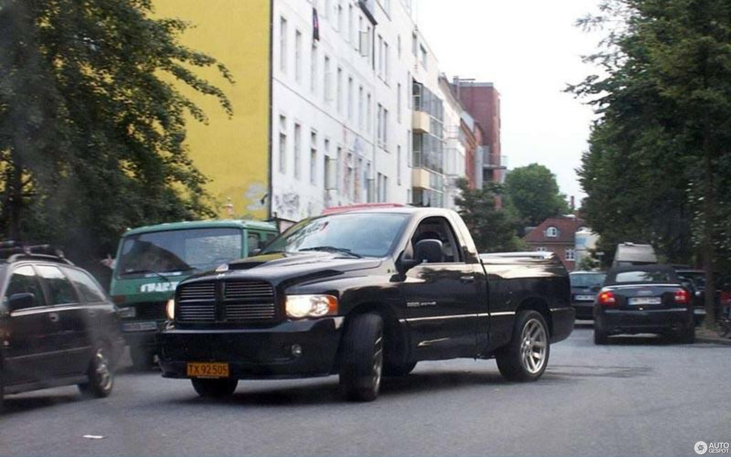 Dodge RAM SRT-10