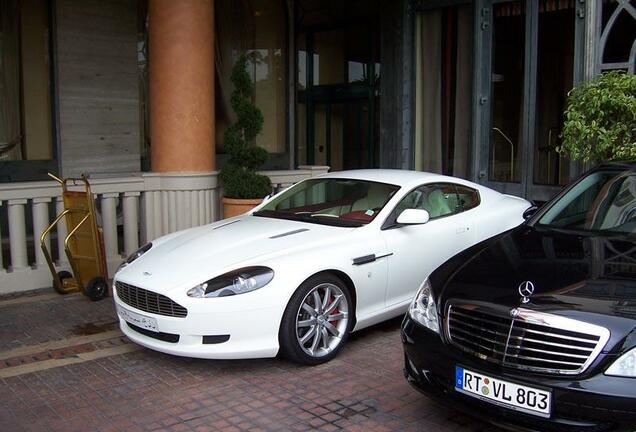 Aston Martin DB9