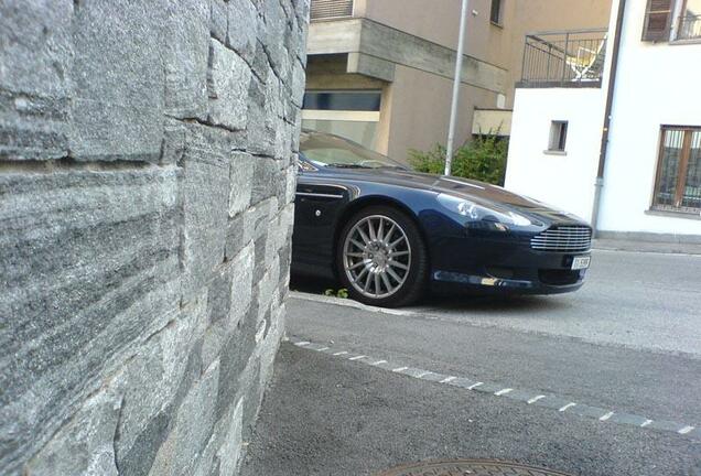 Aston Martin DB9 Volante