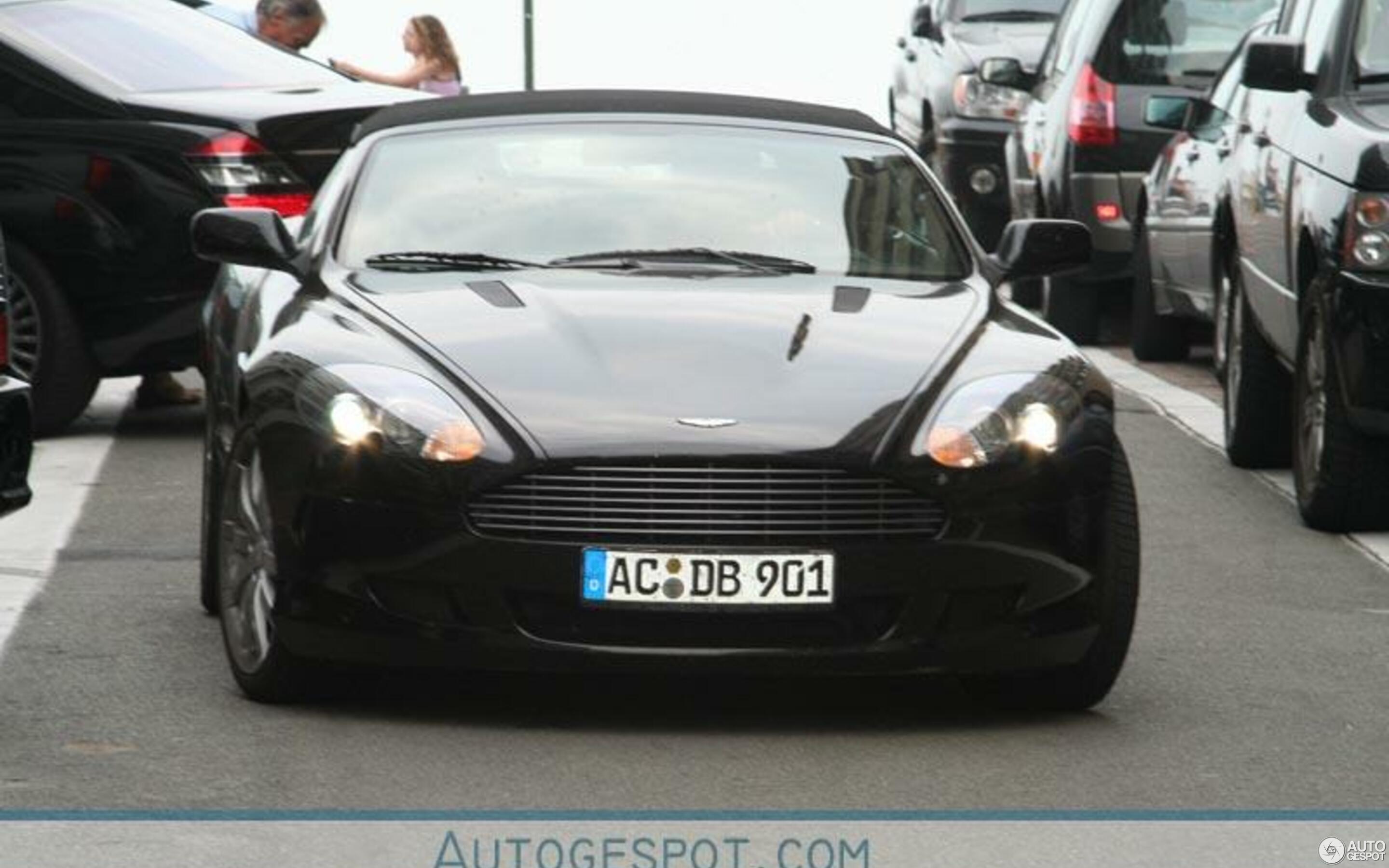 Aston Martin DB9 Volante