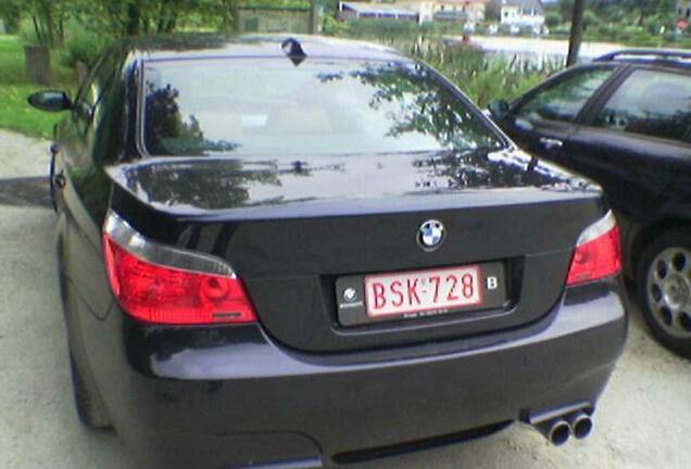 BMW M5 E60 2005