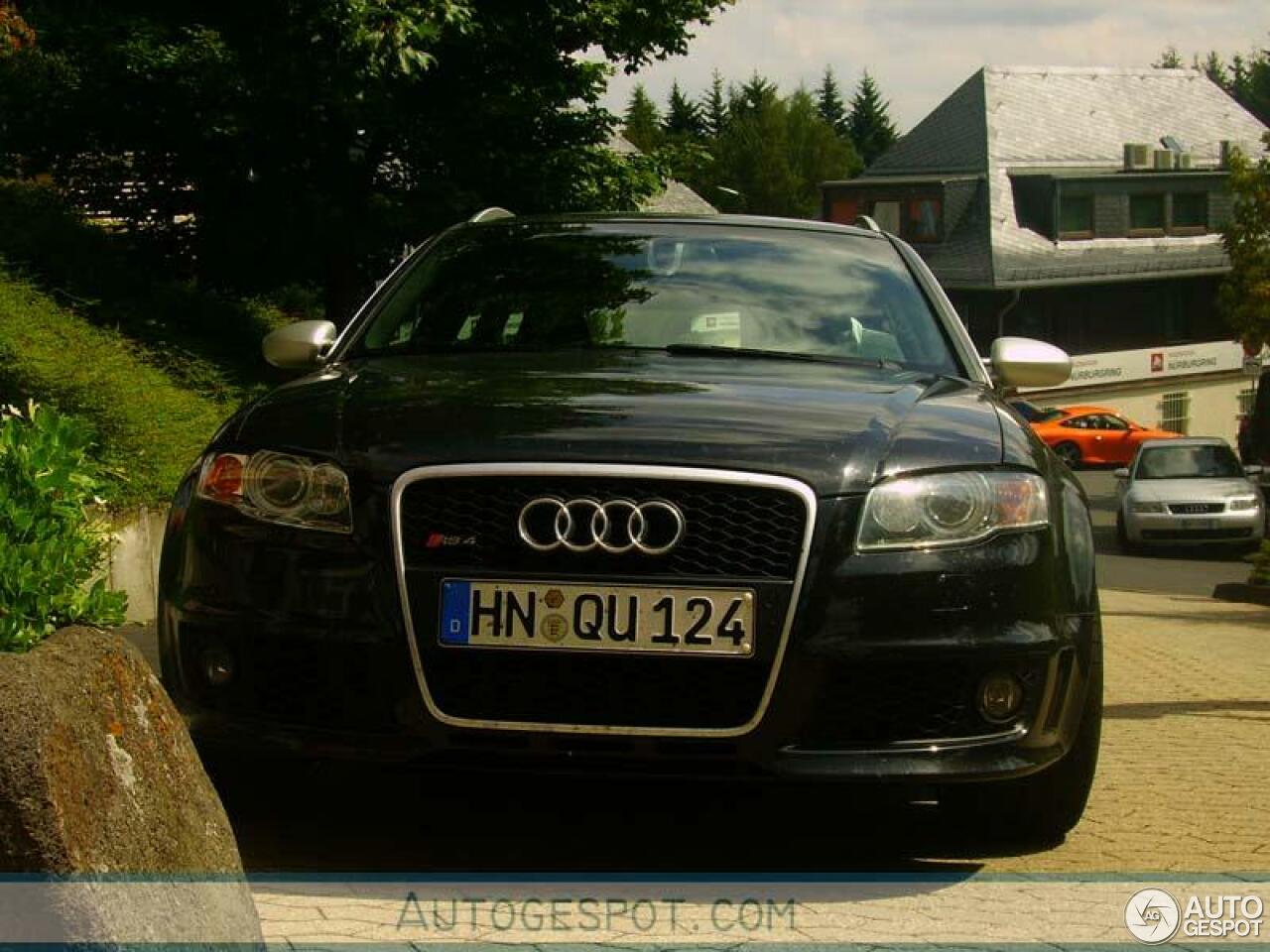 Audi RS4 Avant B7