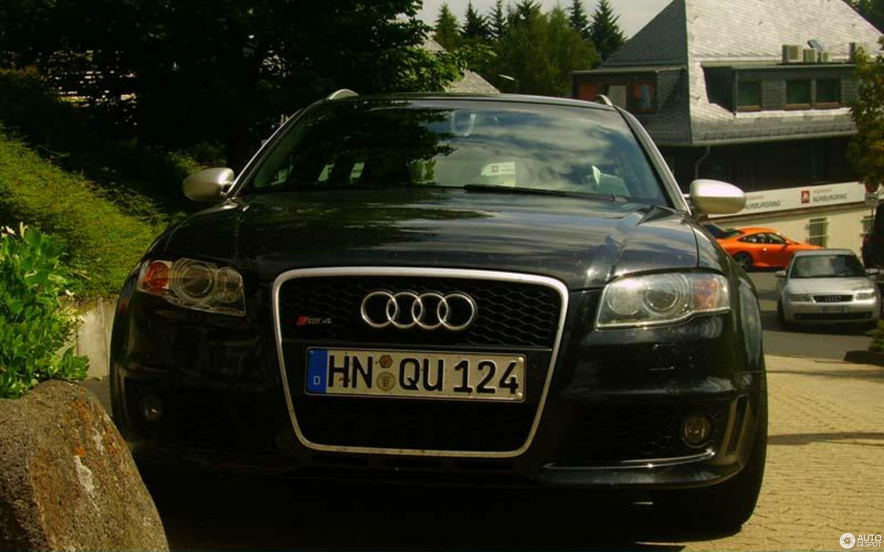 Audi RS4 Avant B7