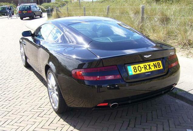 Aston Martin DB9