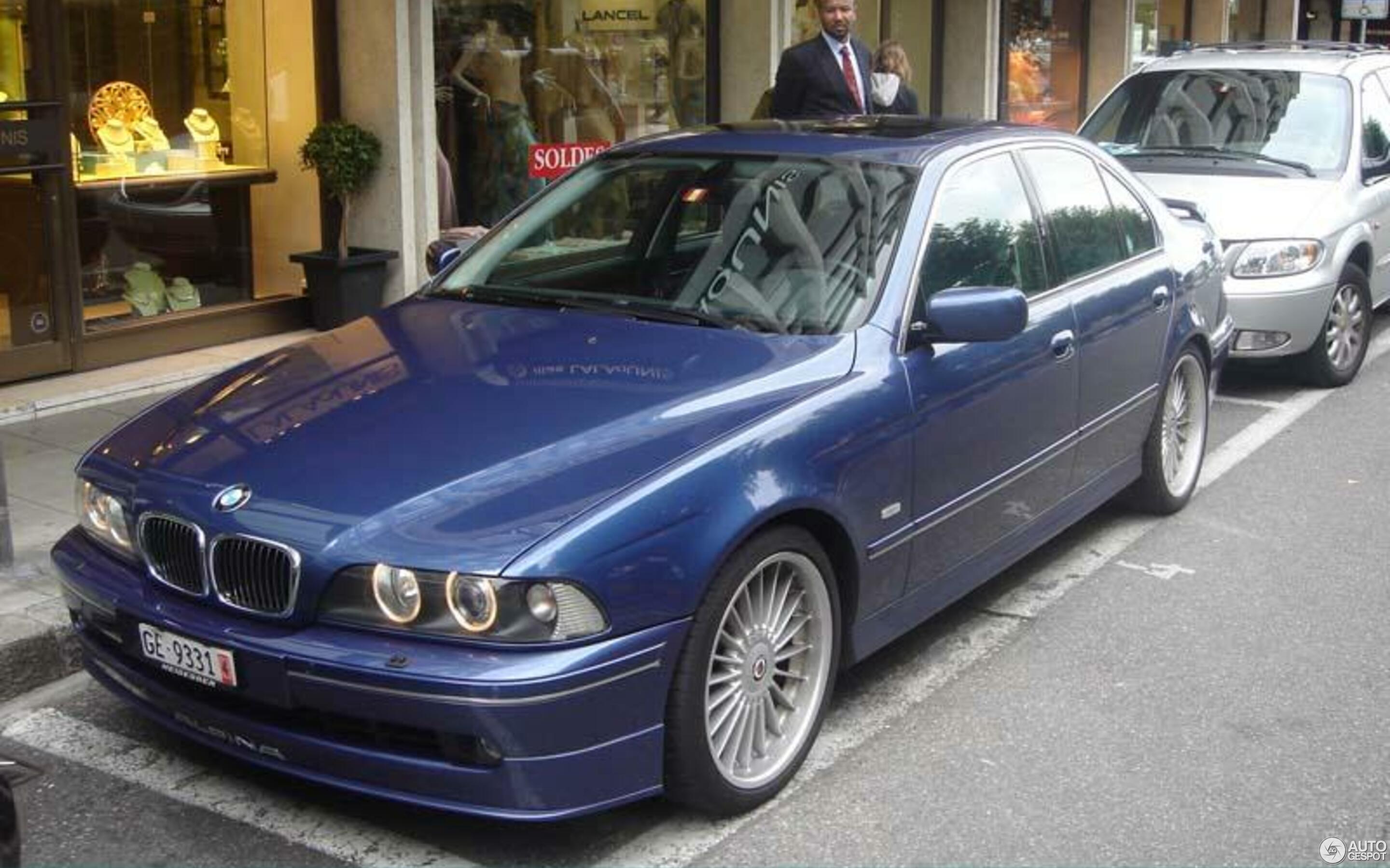 Alpina B10 V8